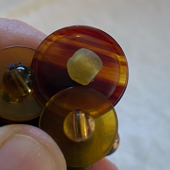 Button Bracelet - Picture 6 of 10